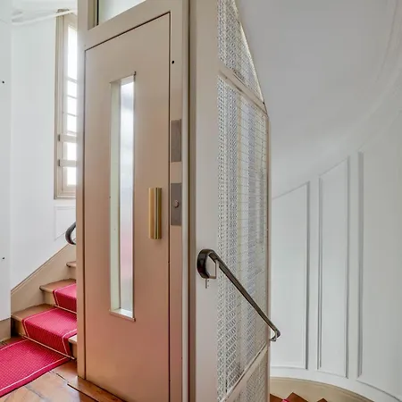 Spacious And Charming 2br - 16th