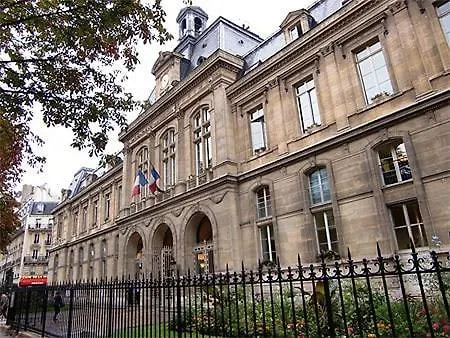 Spacious And Charming 2br - 16th *