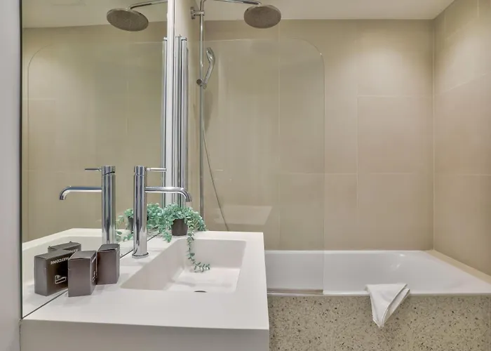 Apartment Spacious And Charming 2br - 16th *