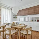 Spacious And Charming 2br - 16th Apartamento *